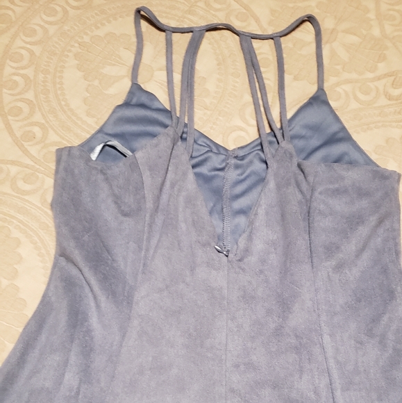 Francesca's Dress - Picture 3 of 4